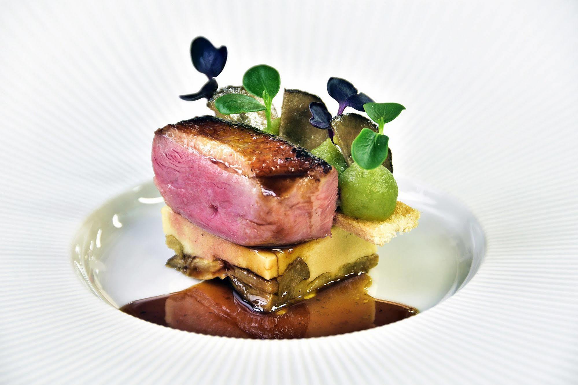 Logis Hotel Du Morvan - Restaurant La Table De Jerome Luzy Екстериор снимка